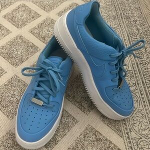 Nike Women’s Air Force 1 Low-rise, platform